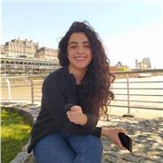 Profesora de química y bioquímica de diferentes edades